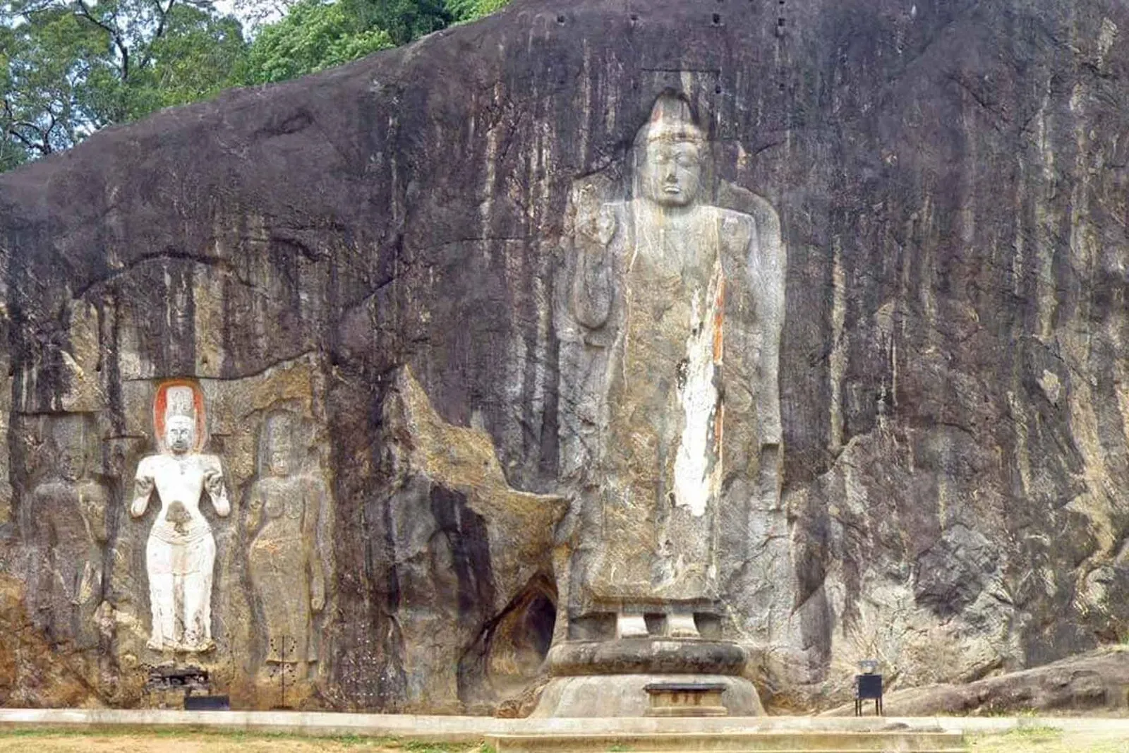 Buduruwagala Rock Temple